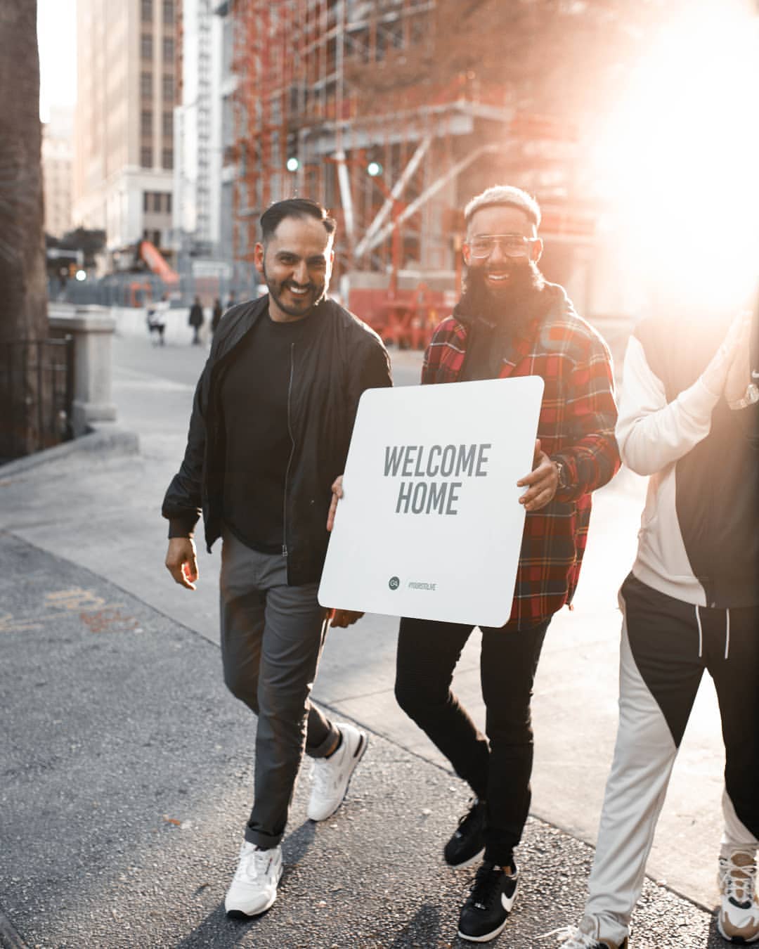 4 Secrets To Attract New Visitors Using Social Media